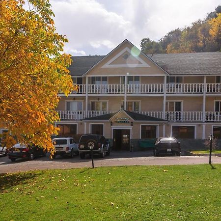 Sunkar Hotel Алма Ата Екстериор снимка