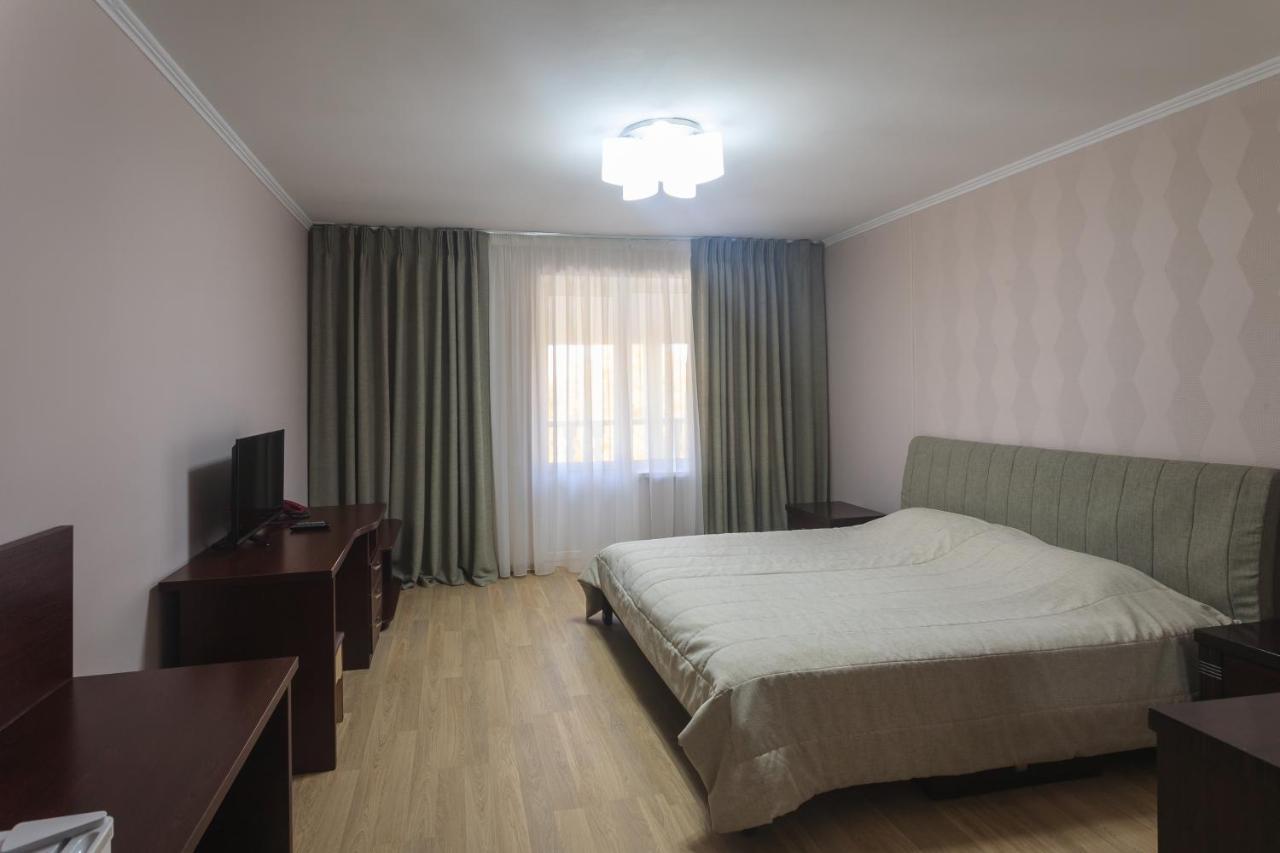 Sunkar Hotel Алма Ата Екстериор снимка